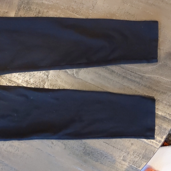 High-waisted black leggings - Picture 3 of 5